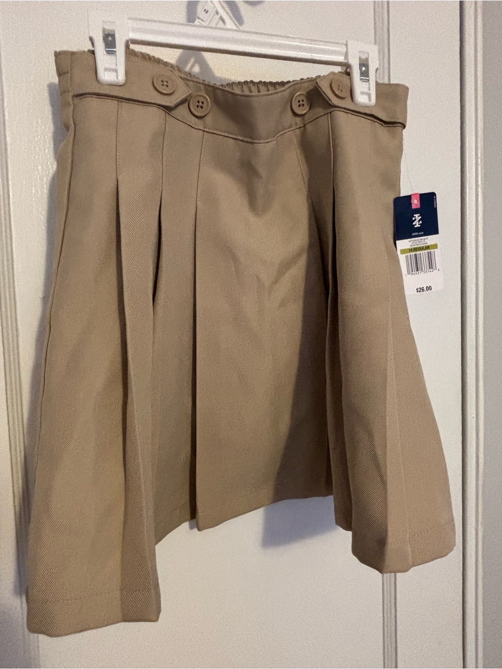 Izod Tan Pleated Skirt